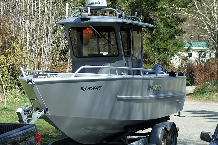 JXC 24 Dual Center Console Bow